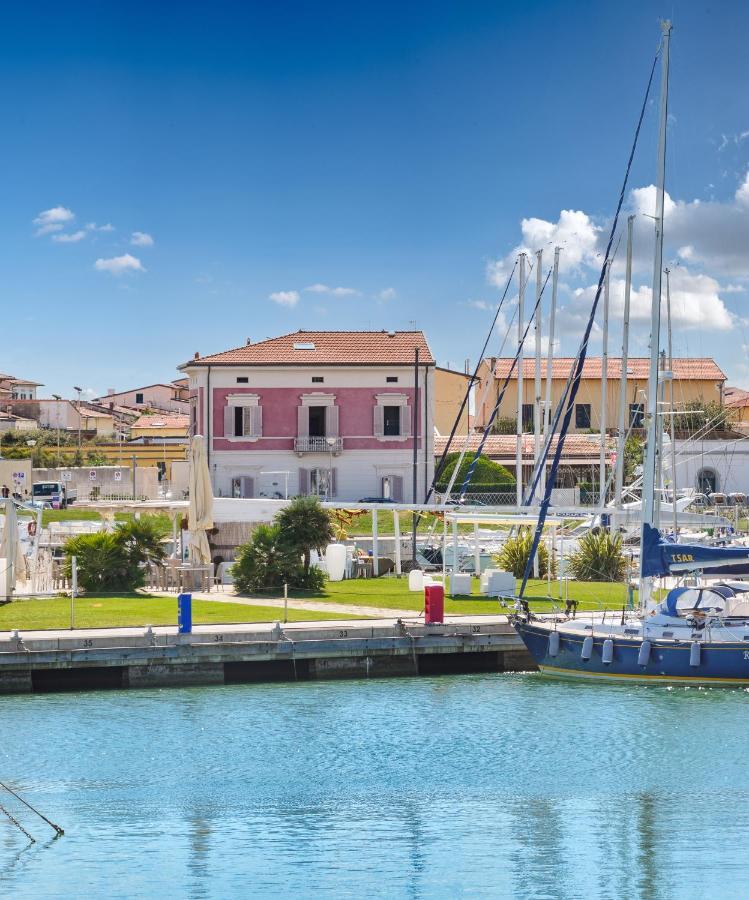 Villino Ermione Hotel Marina Di Pisa Exterior photo