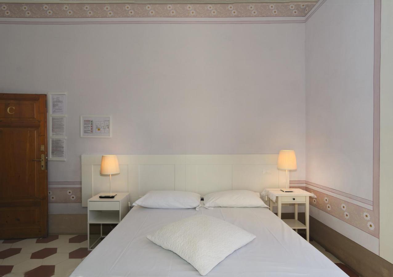 Villino Ermione Hotel Marina Di Pisa Exterior photo