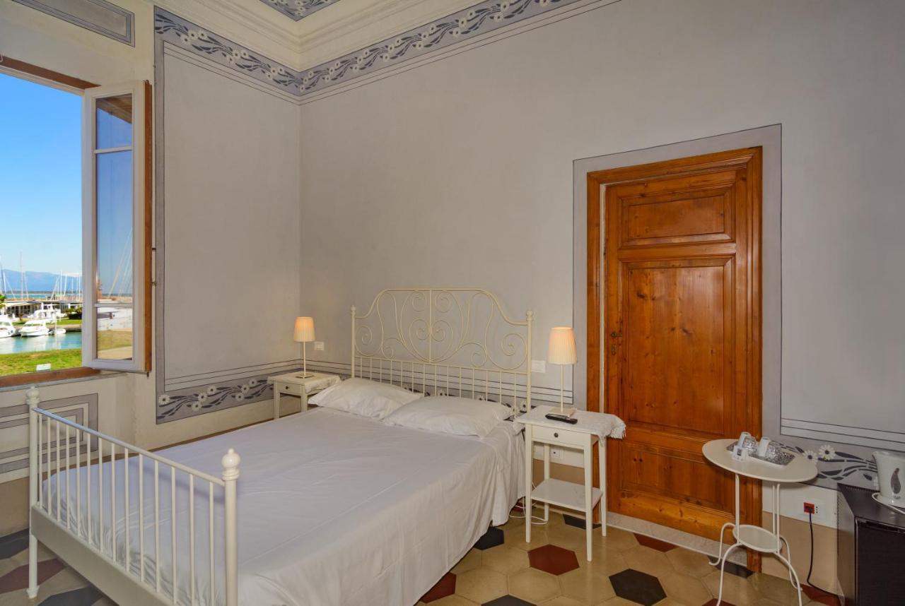 Villino Ermione Hotel Marina Di Pisa Exterior photo