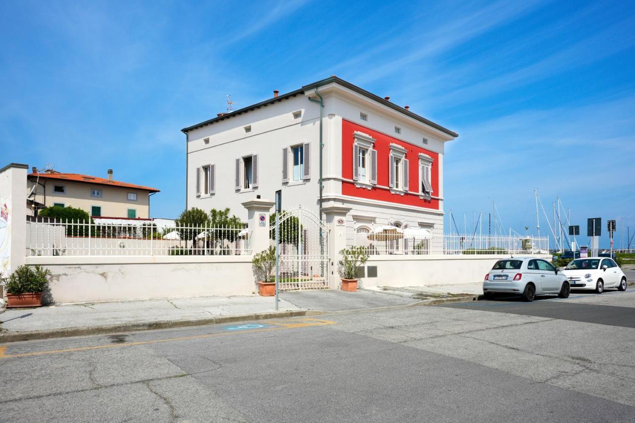 Villino Ermione Hotel Marina Di Pisa Exterior photo