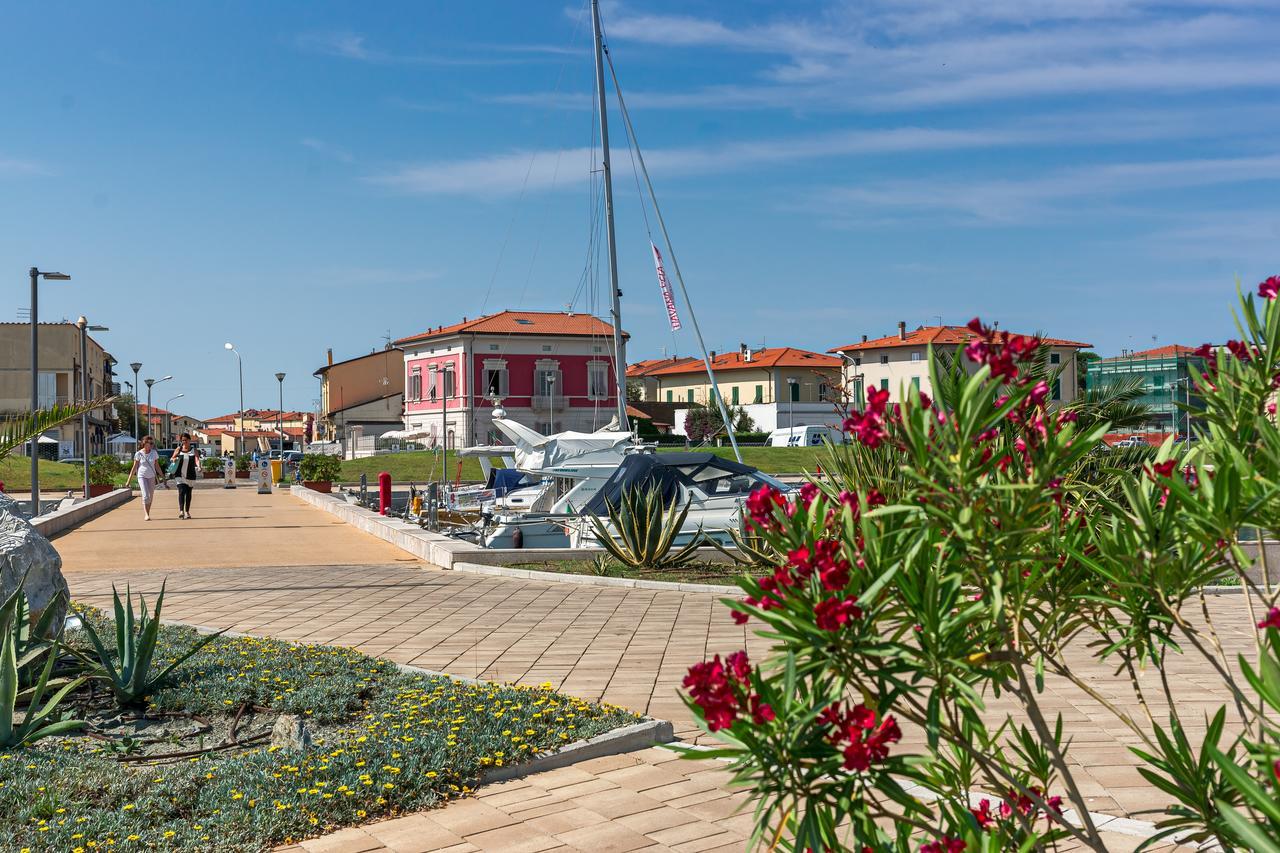 Villino Ermione Hotel Marina Di Pisa Exterior photo