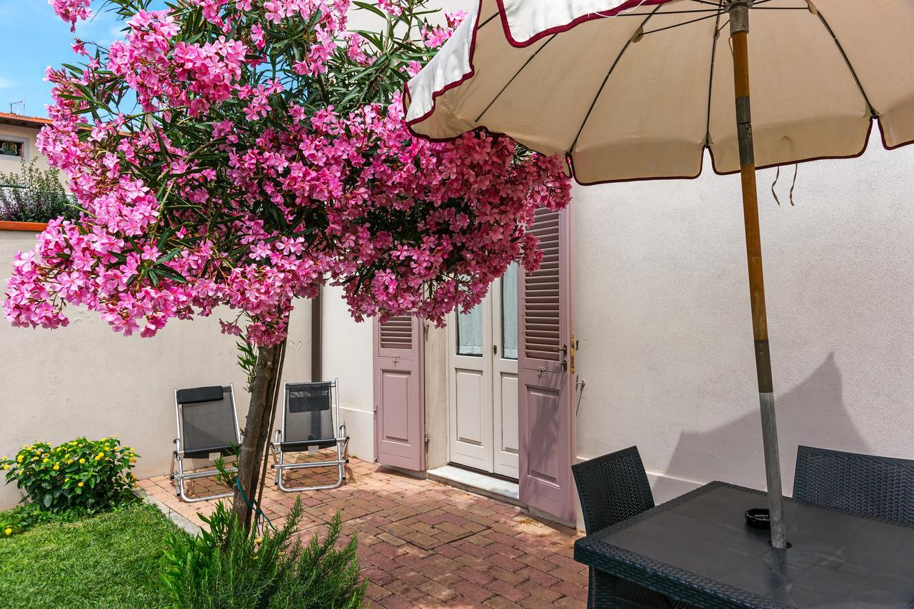 Villino Ermione Hotel Marina Di Pisa Exterior photo